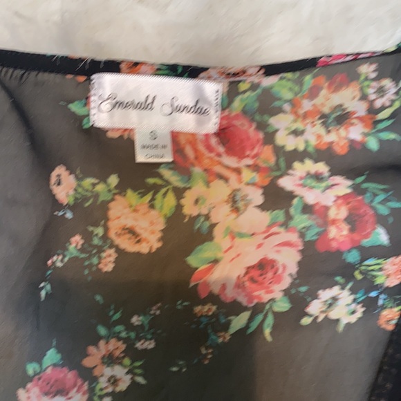 Emerald Sundae Black Floral Romper - S - Picture 3 of 3